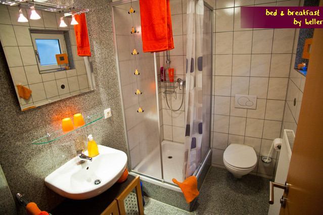 Dusche und WC